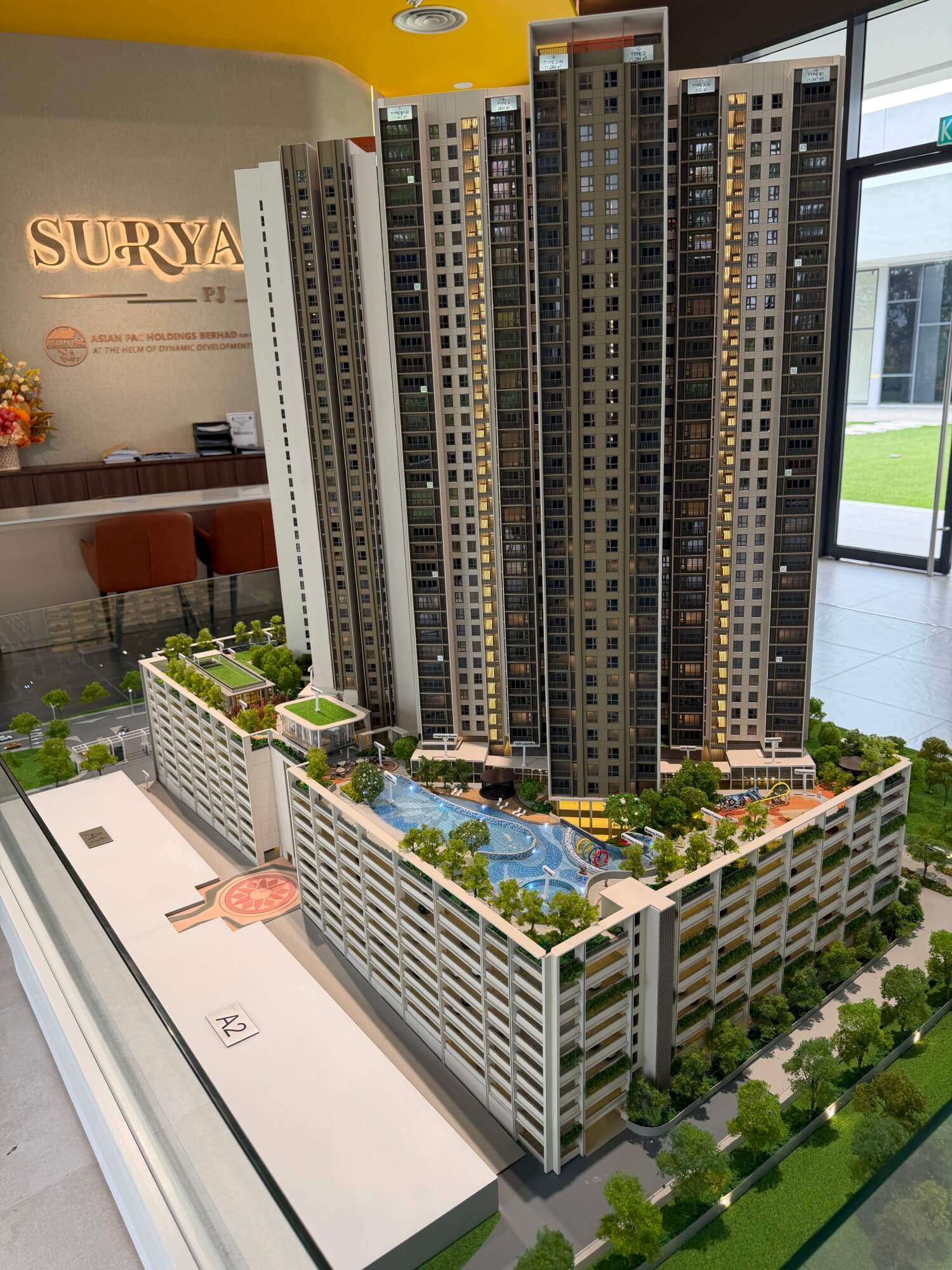 Sales Gallery View 03