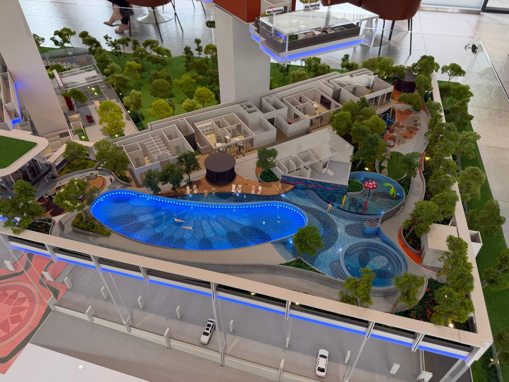 Sales Gallery View 04