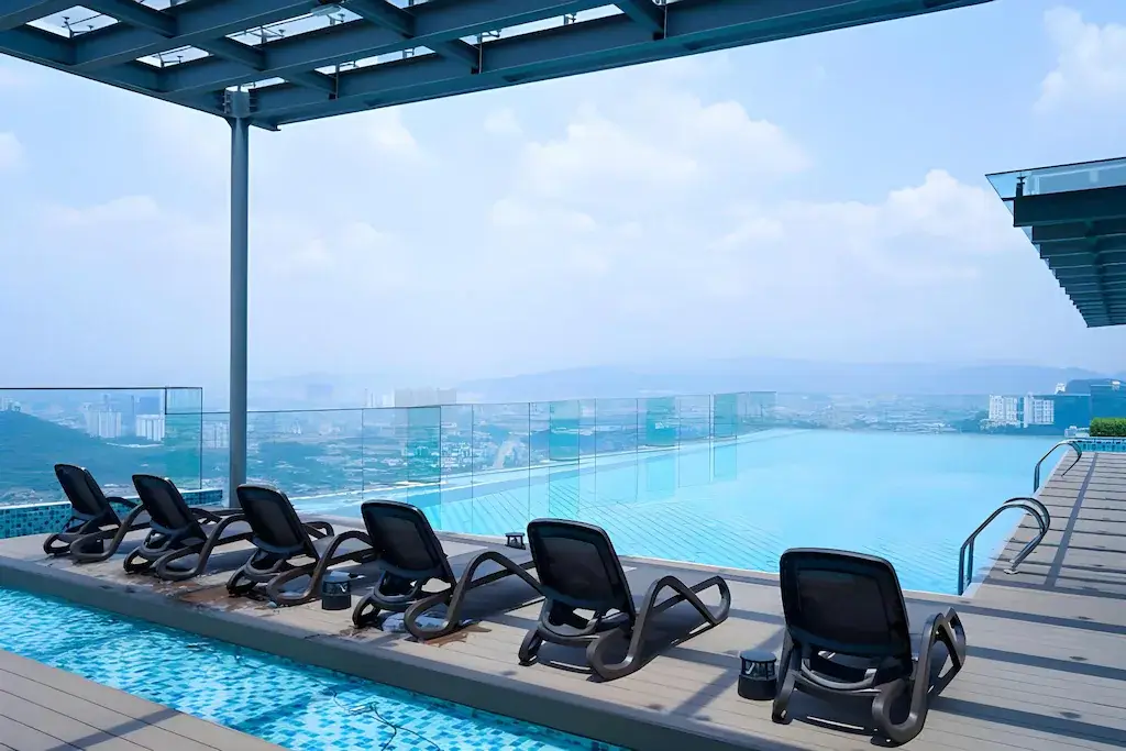 EkoCheras Infinity Pool