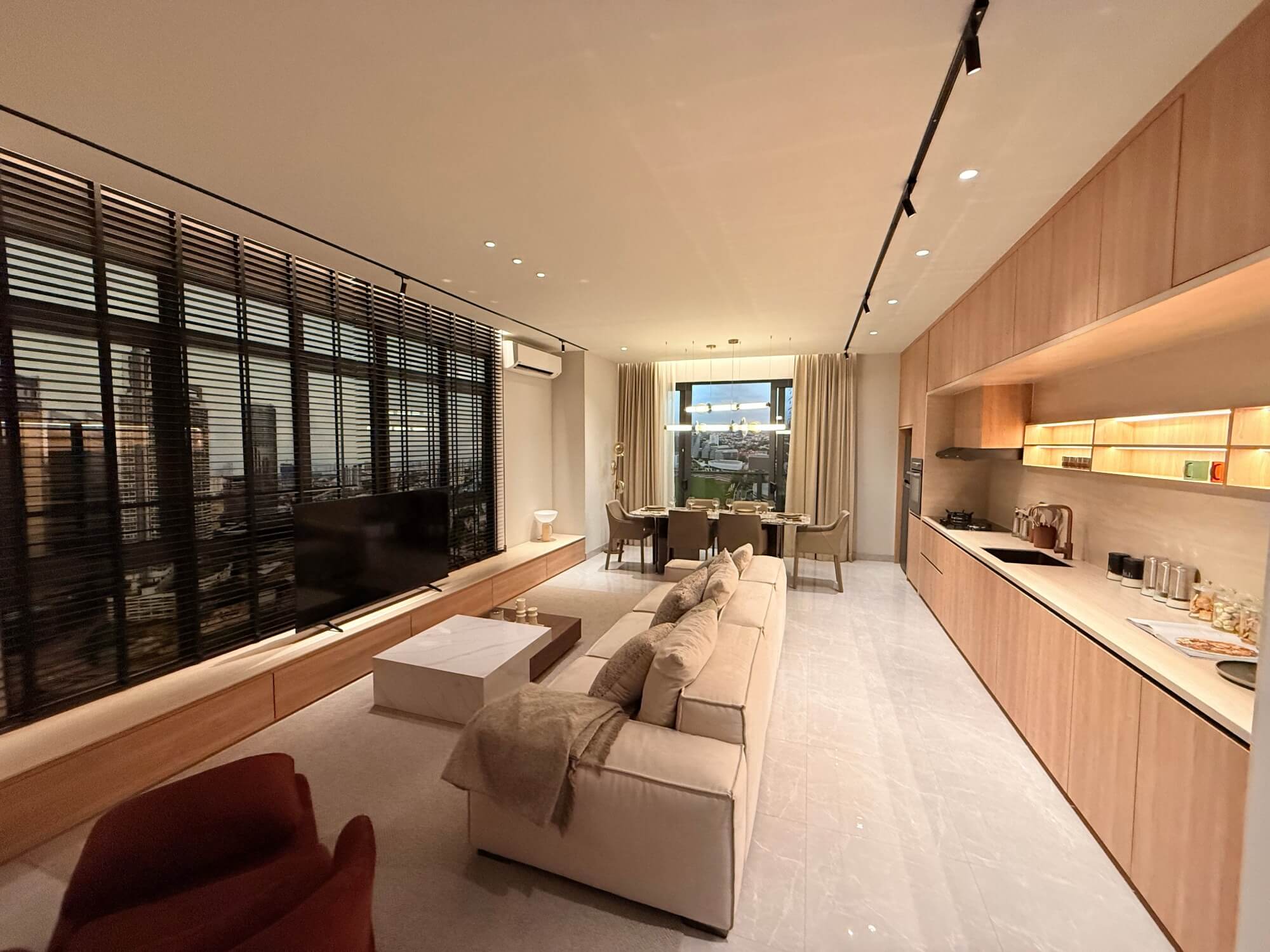 Perincian Ruang Makan Khaya Residences