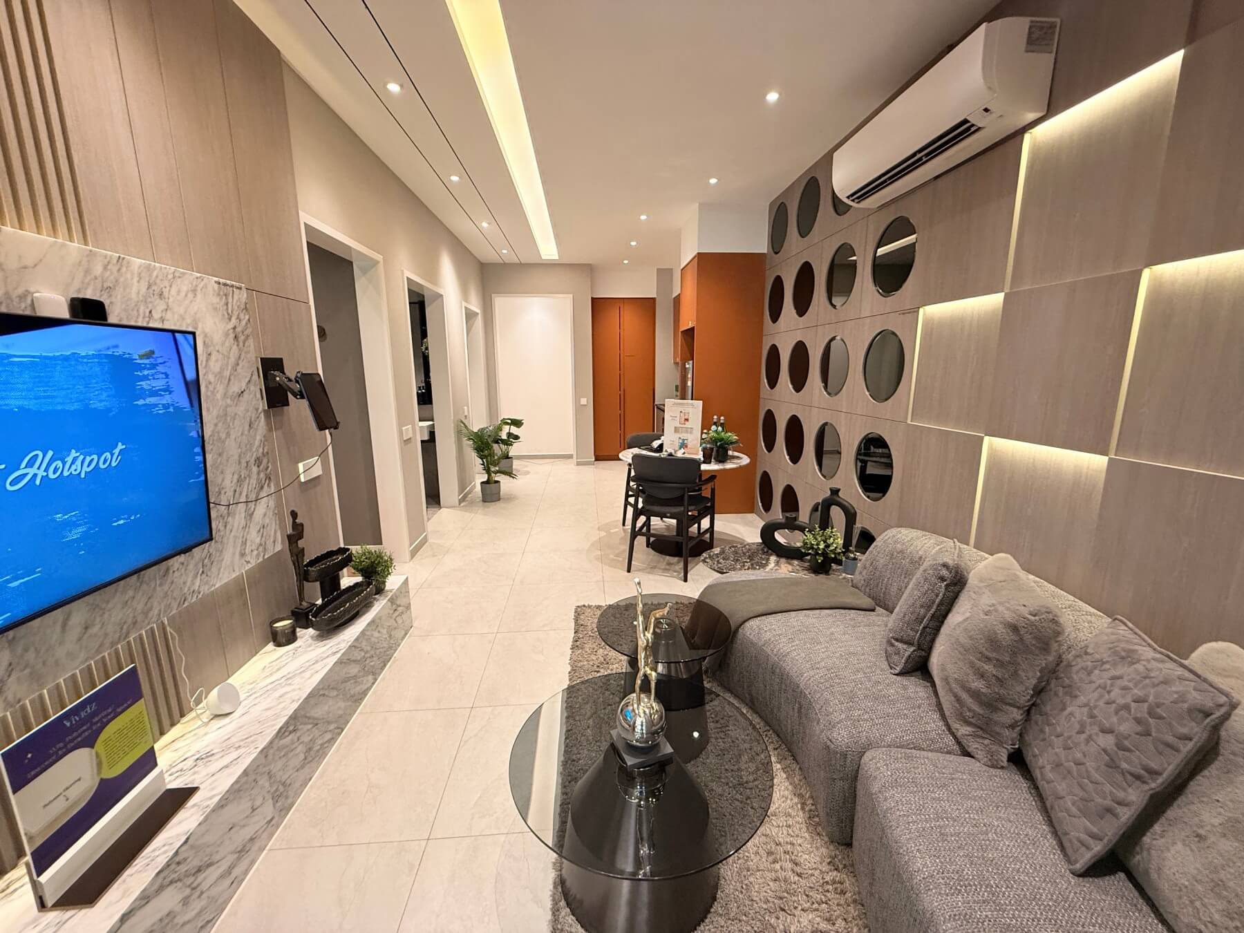 Gallery Scale Details